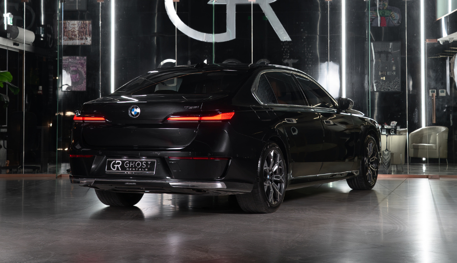 BMW 735i