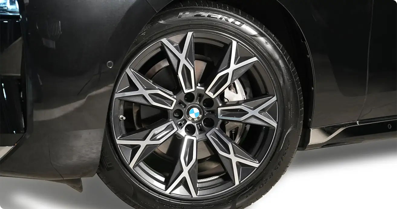 BMW 735i